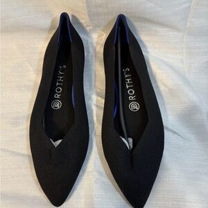 Rothy's Black Pointed Knit Flats with Subtle Blue Trim